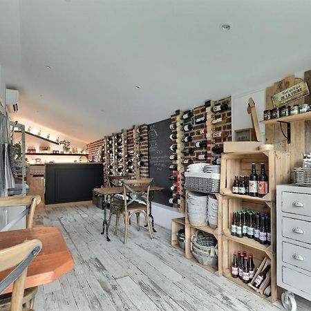 La Parenthese Epicurienne Bed and Breakfast Μποβέ Εξωτερικό φωτογραφία