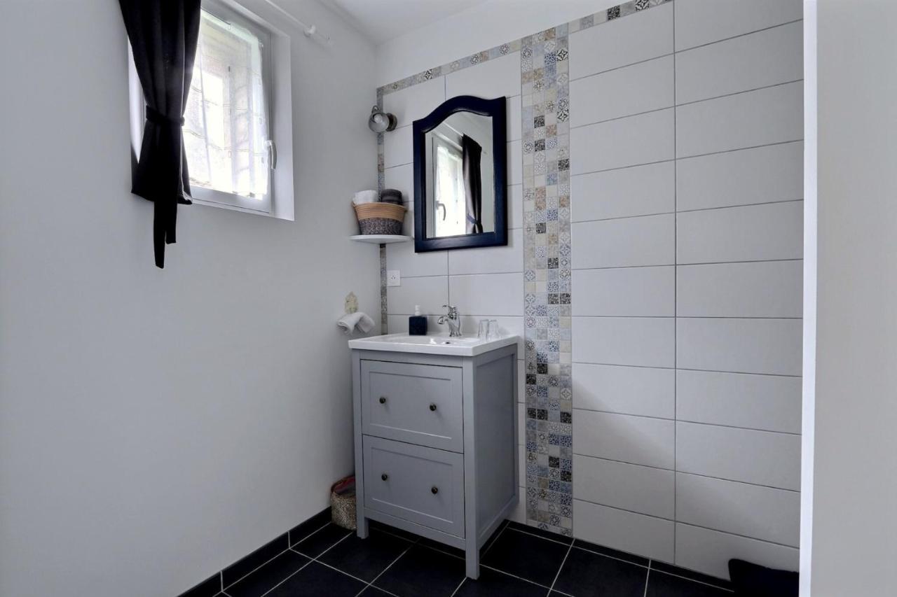 La Parenthese Epicurienne Bed and Breakfast Μποβέ Εξωτερικό φωτογραφία